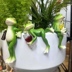 3 PCS Tipsy Frog Statues Pot Hugger Decorations by Suqorinp