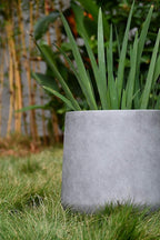 Kante 15.3" Dia Round Concrete Planter, Outdoor Indoor Large Plant Pots - Image 11