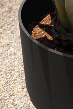 Veradek Round Black Plastic Planter Pots - Image 5